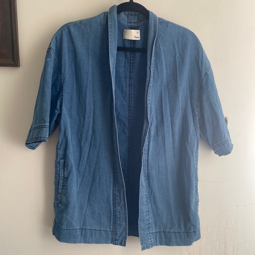 SOLDWilfred Free Kimono style 💫